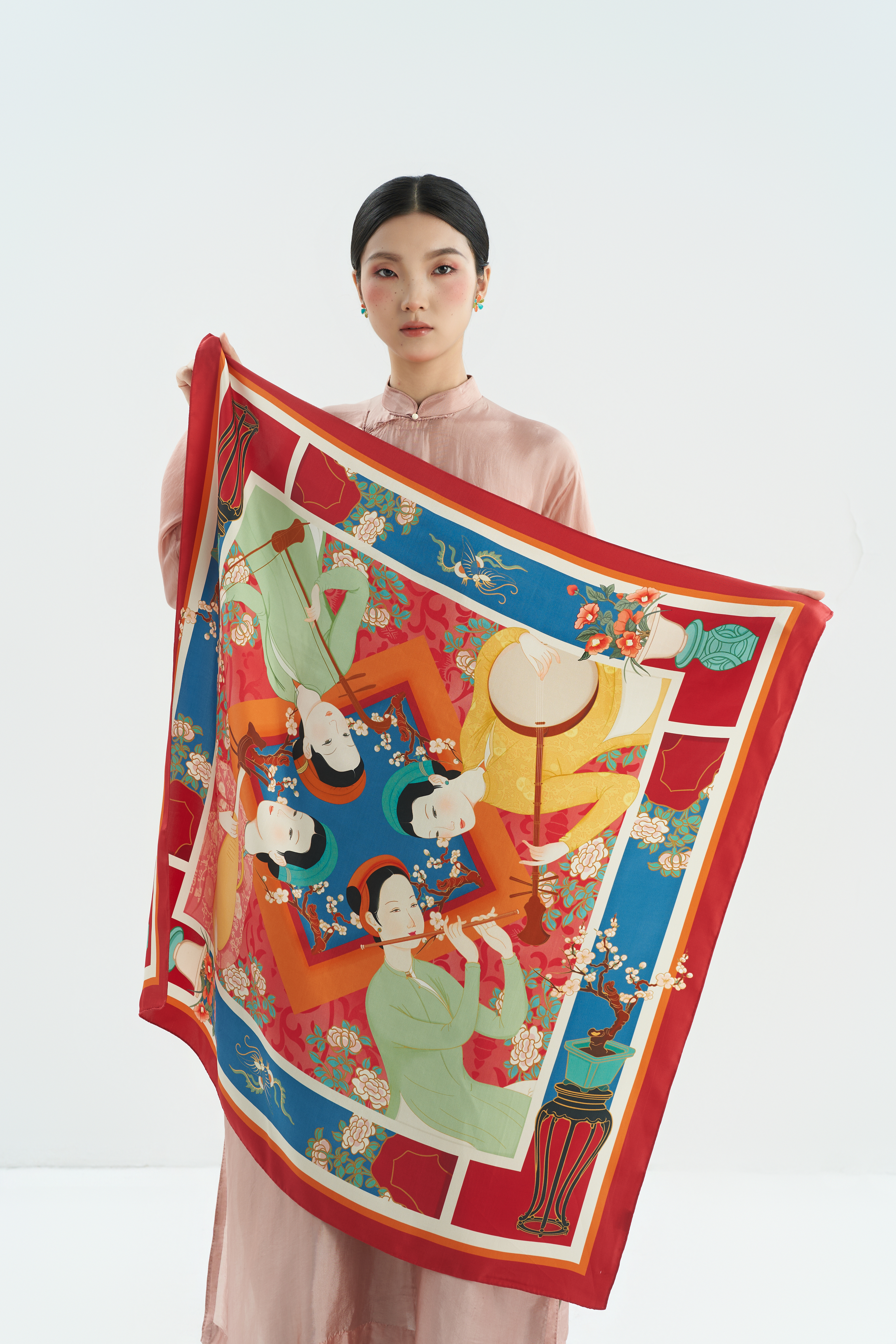 Khăn lụa Ngọc Nữ Cầm Tâm