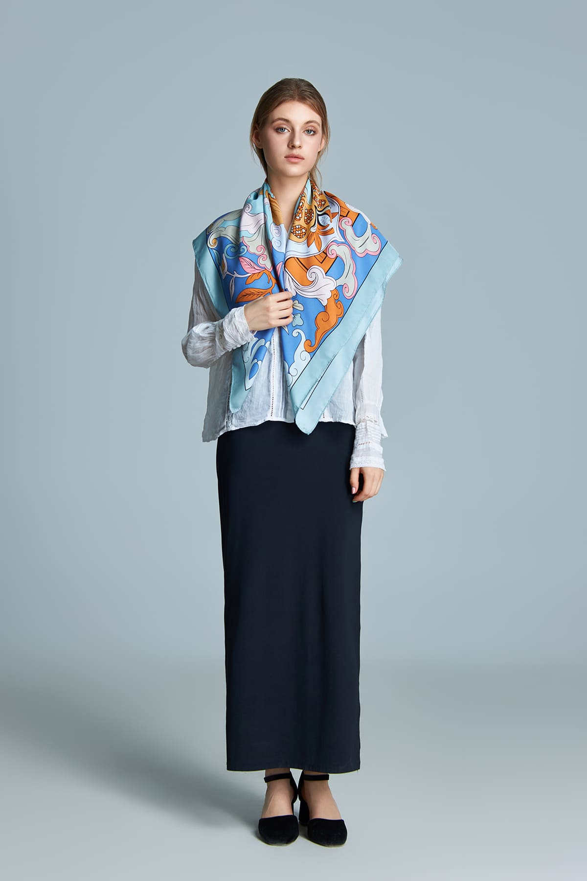 Khăn lụa Phật Thủ Hương Duyên/ Xanh Dương/ Size 55x55
