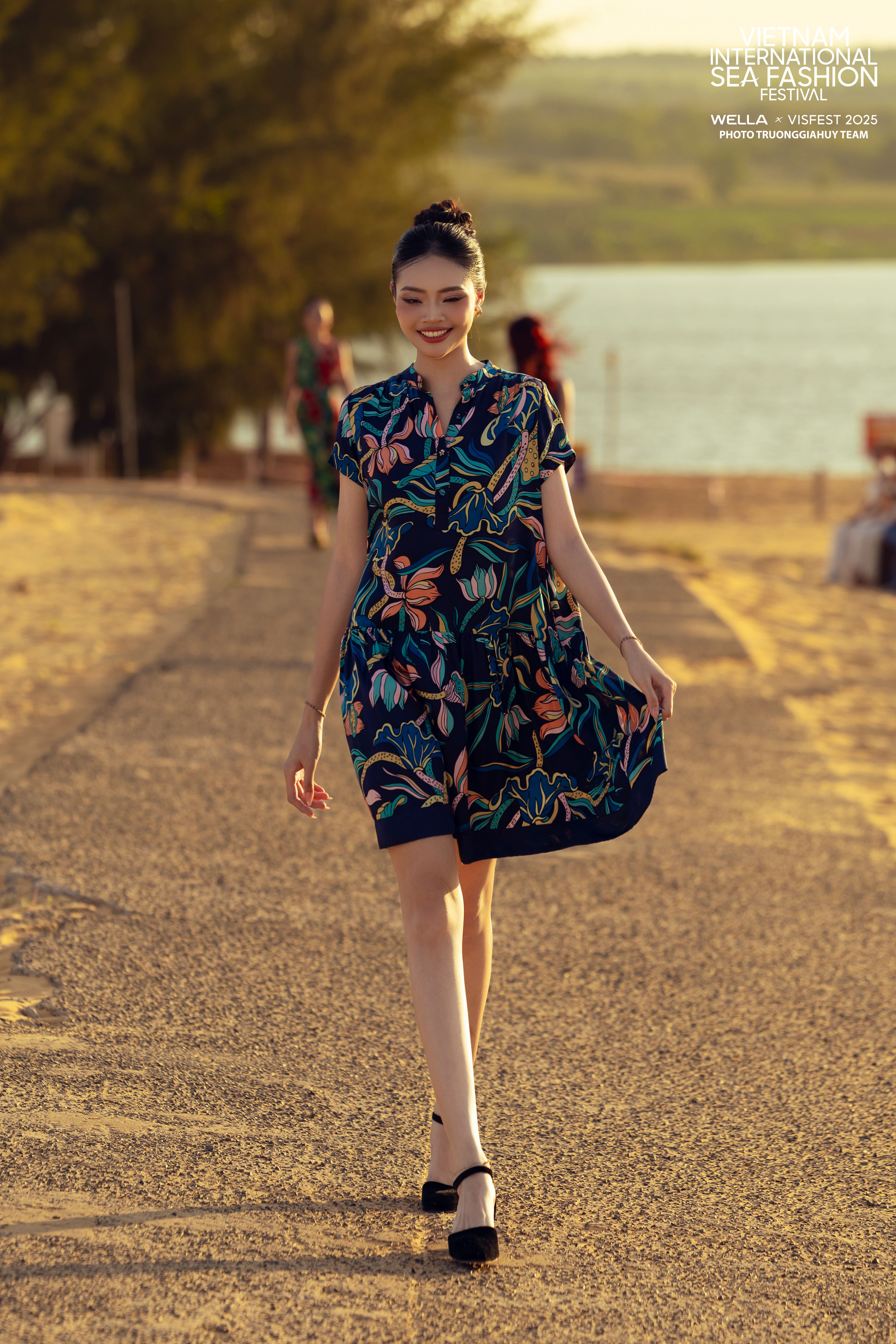Váy lụa Amely pha lai/ Liên Hoa Vũ