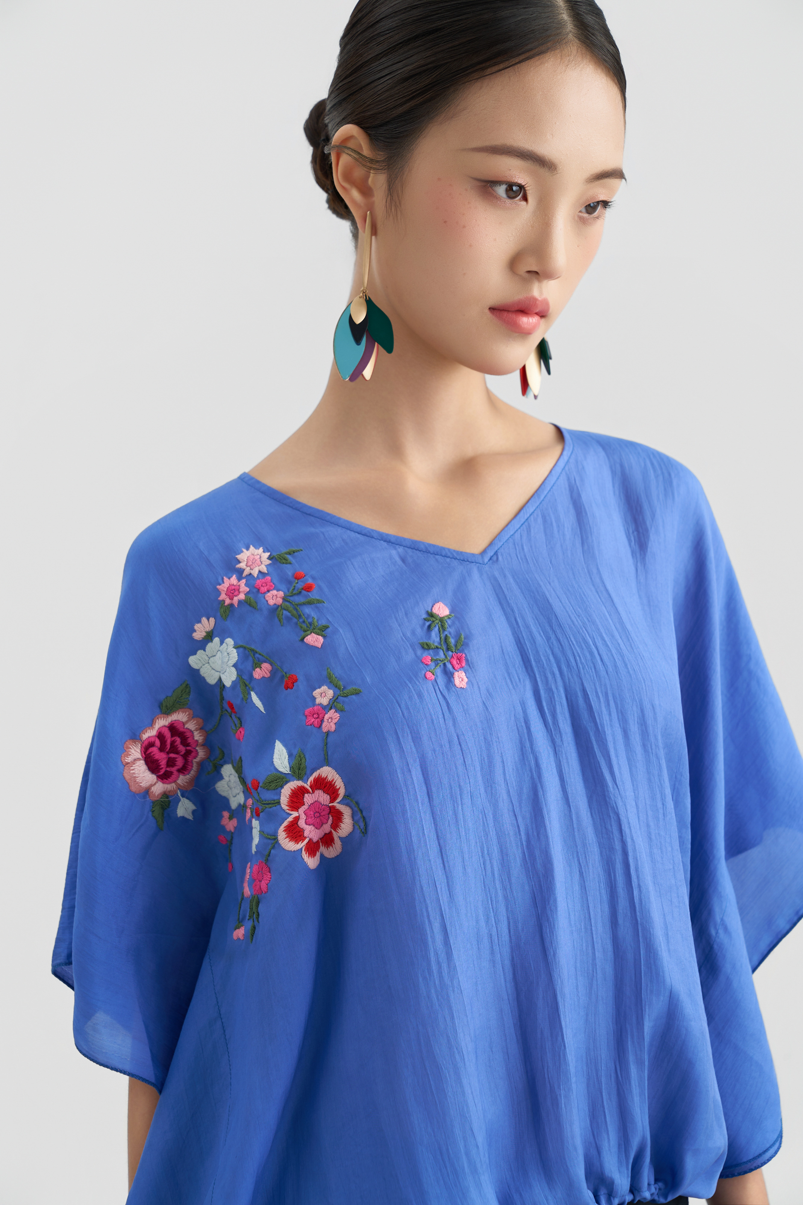 Áo Tunic Thêu Hoa/ Xanh tím