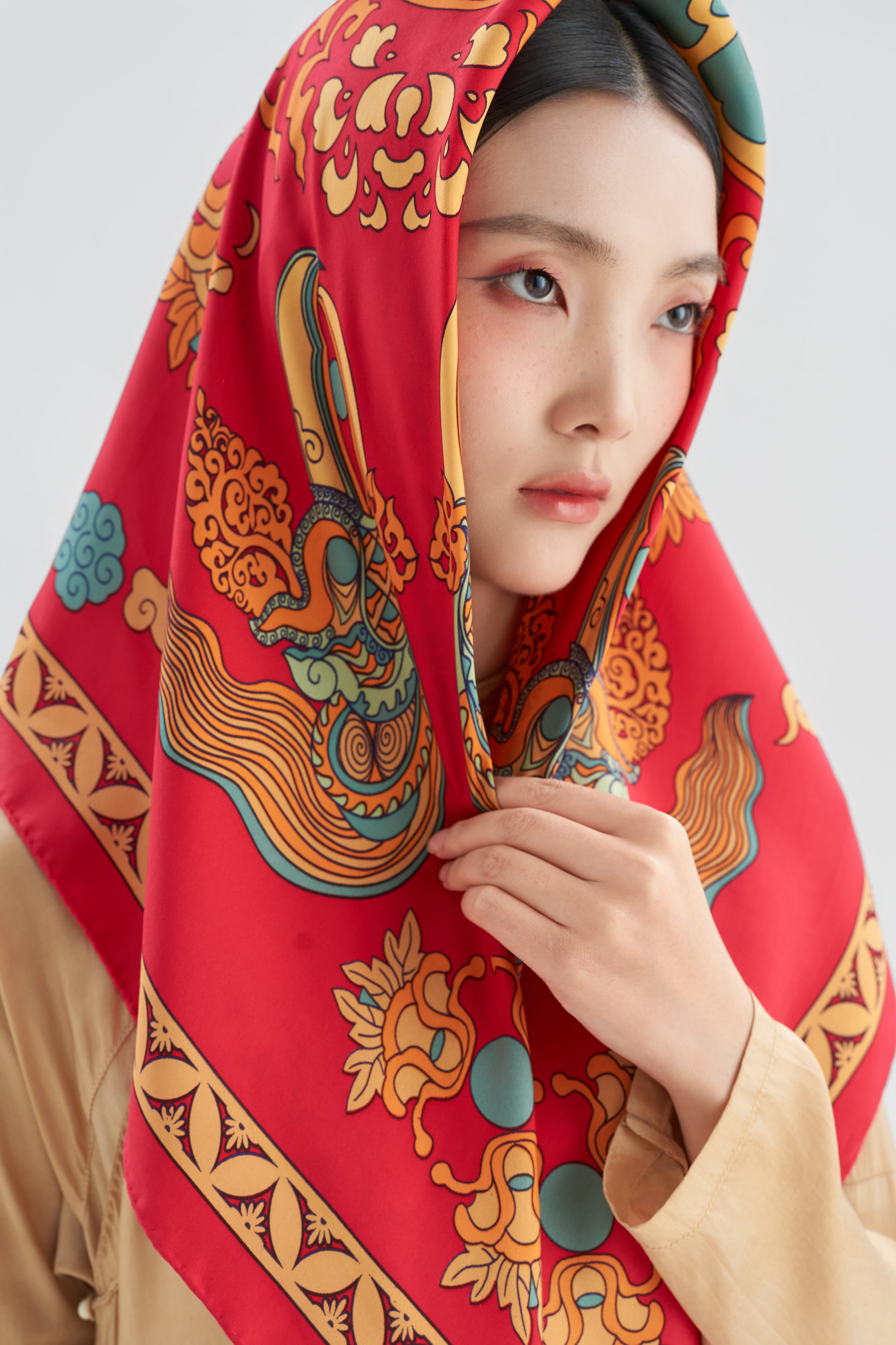 Khăn lụa Cát Phụng Tường Vân/ Đỏ/ Size 95x95