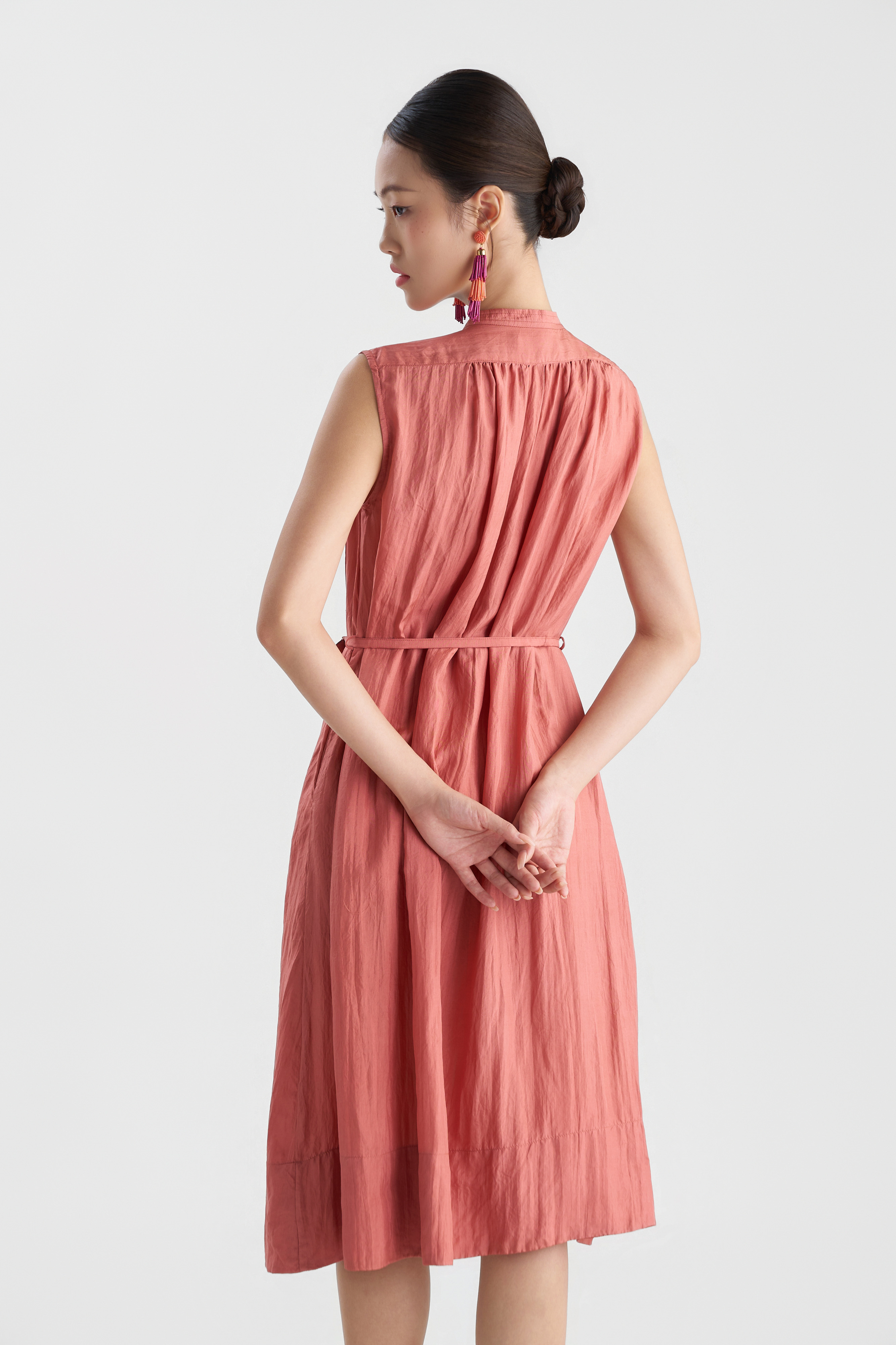 Váy Chần Tay Kaia Sát Nách/ Hồng đỗ
