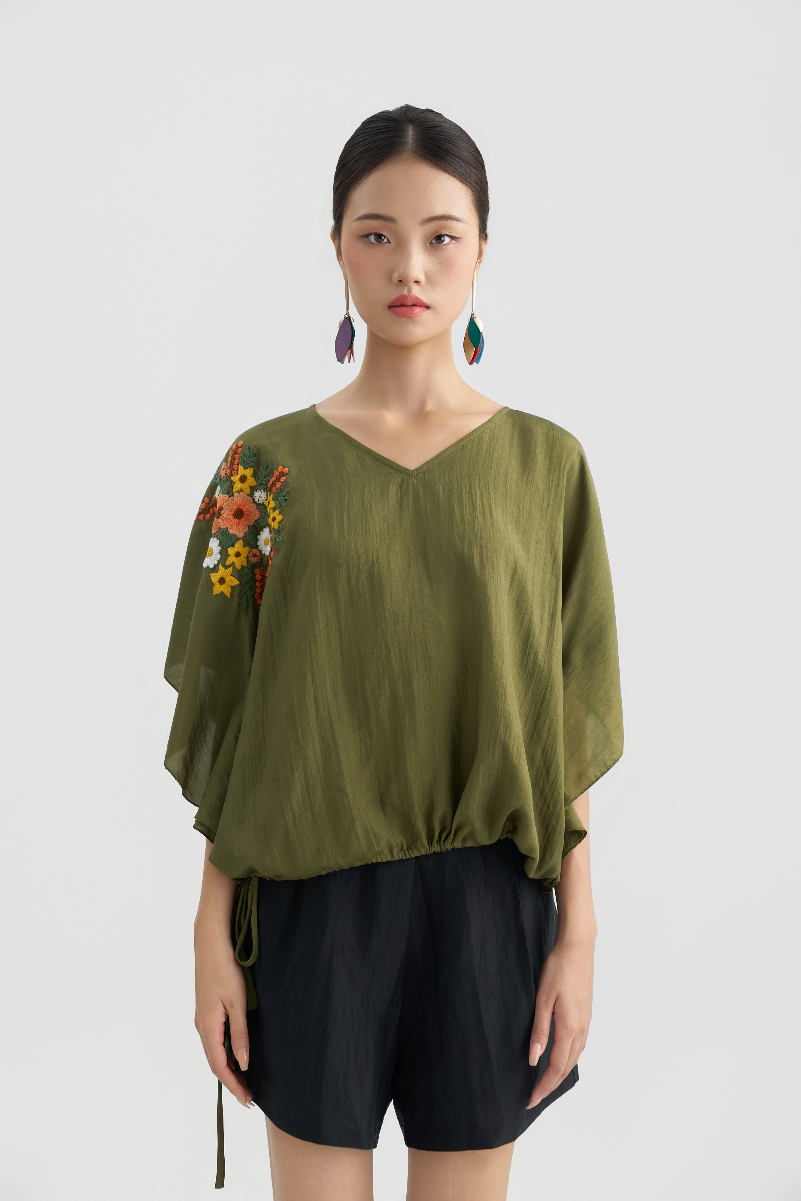 Áo Tunic Thêu Hoa/ Rêu