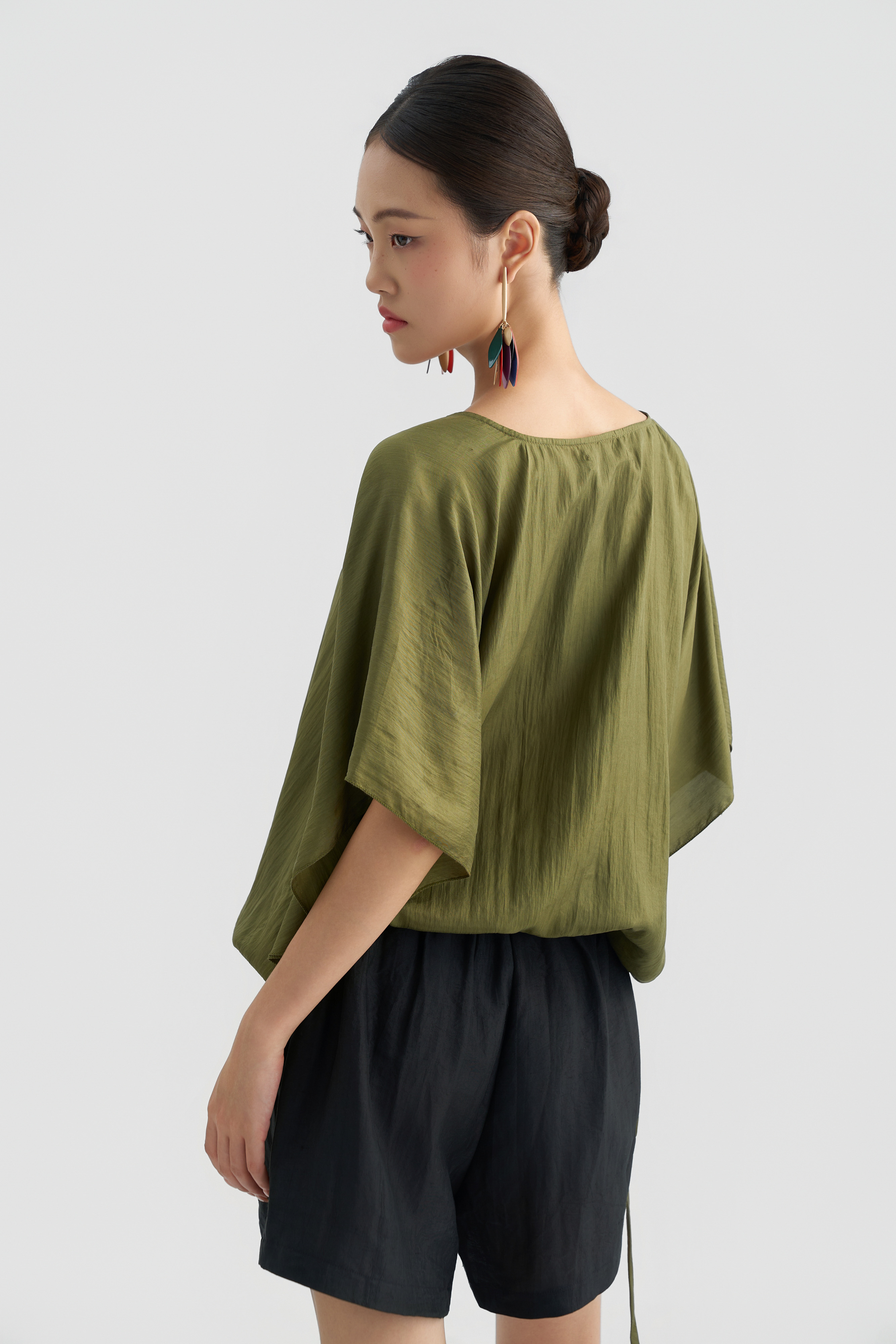 Áo Tunic Thêu Hoa/ Rêu