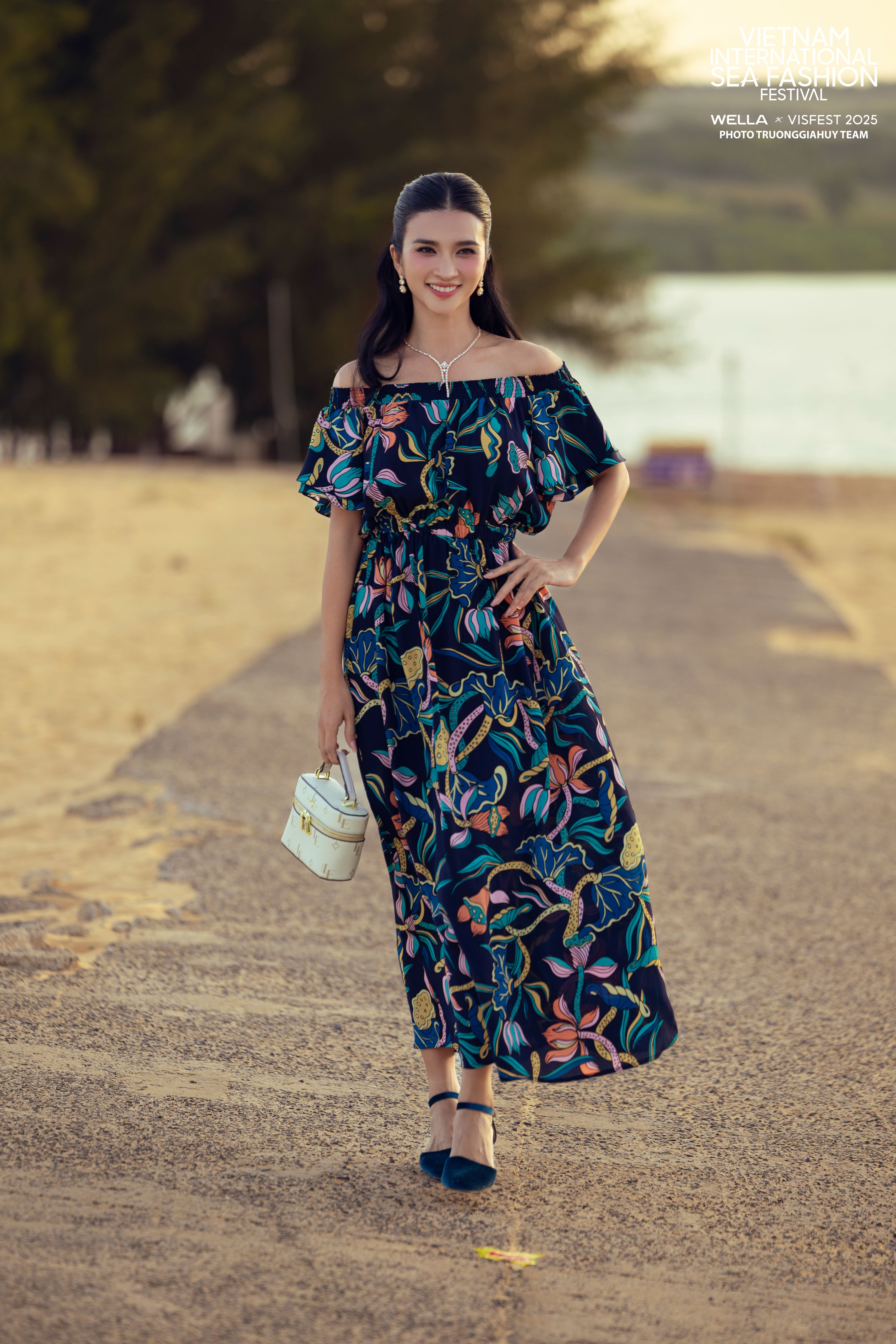Maxi Mia/ Liên Hoa Vũ/ Xanh Navy