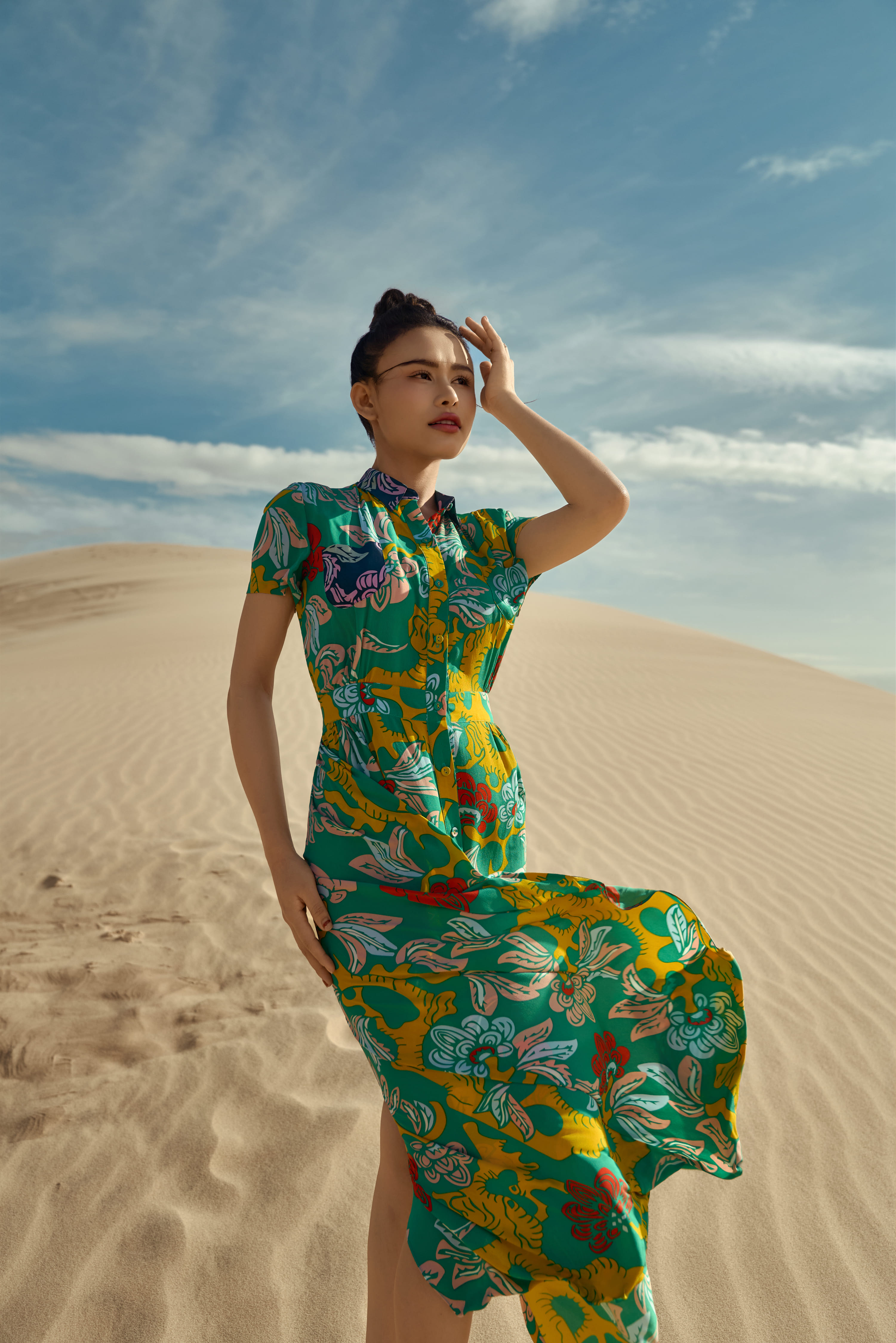 Váy lụa Lucie cổ đức/ Vườn Thanh Xuân/ Xanh Vàng