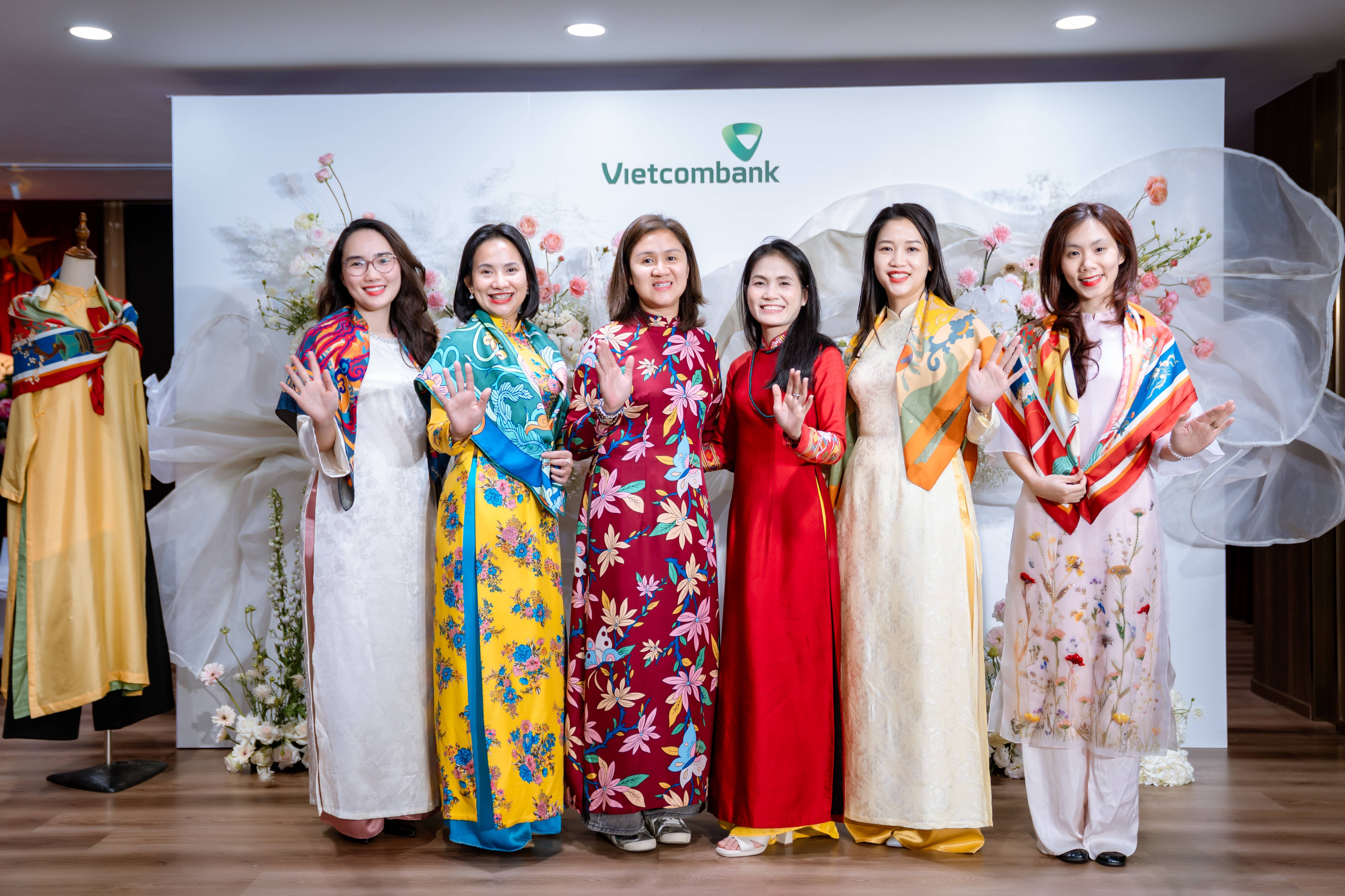 Gửi lời cảm ơn đến nhân viên nữ